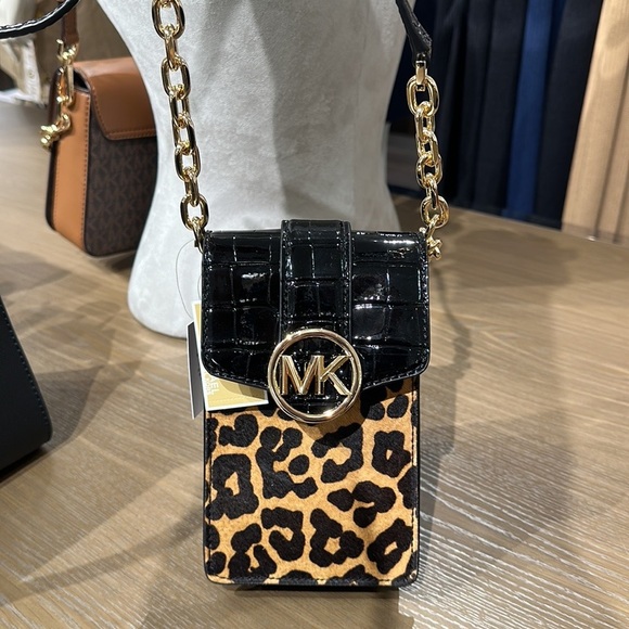 Michael Kors Carmen Leopard Print Logo Small Phone Case Xbody Bag HairCalf Black - Picture 3 of 16